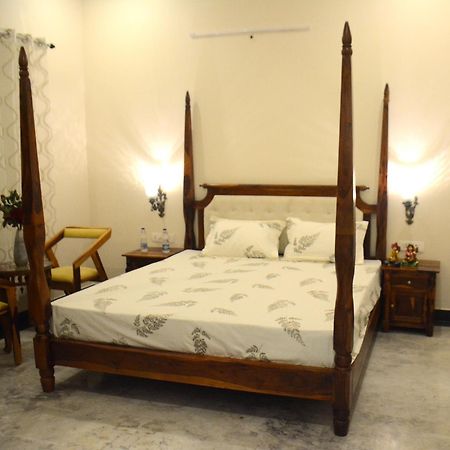 Gupta Vilas - A Boutique Homestay Агра Экстерьер фото