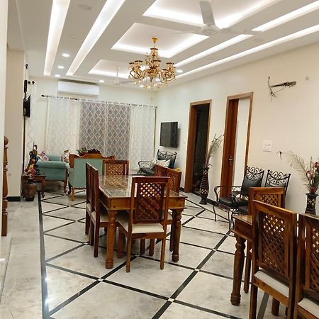 Gupta Vilas - A Boutique Homestay Агра Экстерьер фото