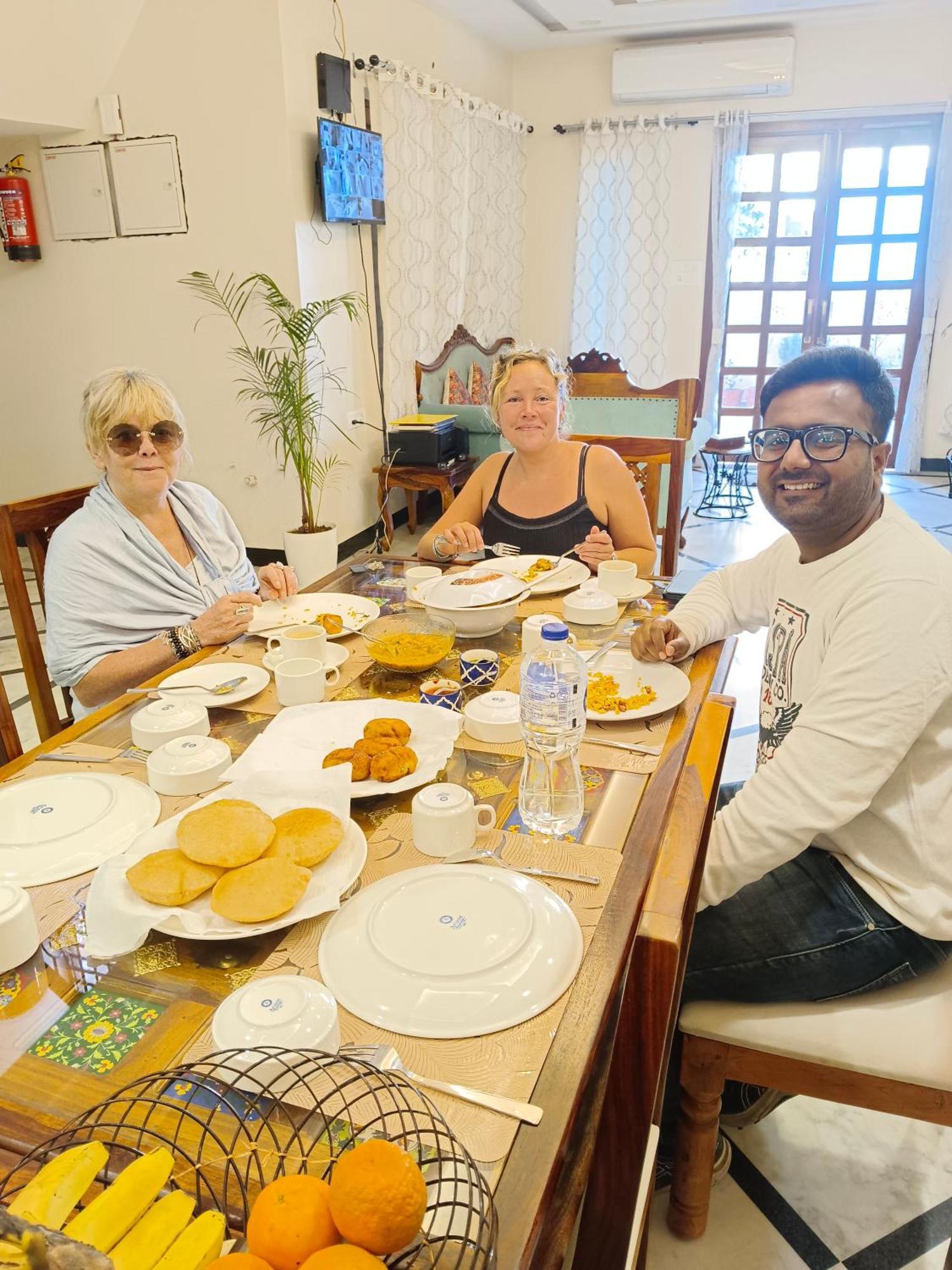 Gupta Vilas - A Boutique Homestay Агра Экстерьер фото